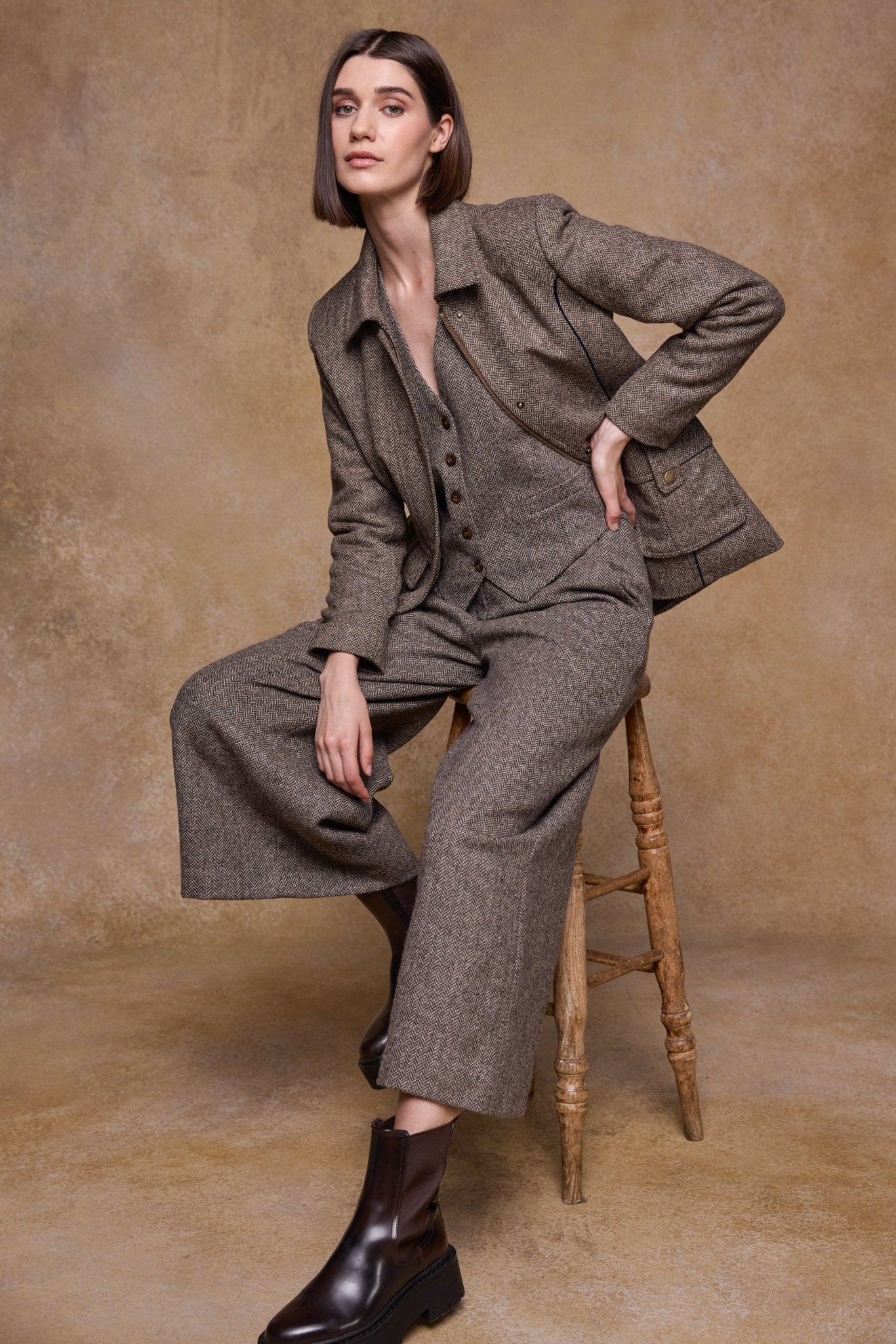 Jack Murphy Clothing - Aine Tweed Jacket - Light Tan Herringbone - Tweed