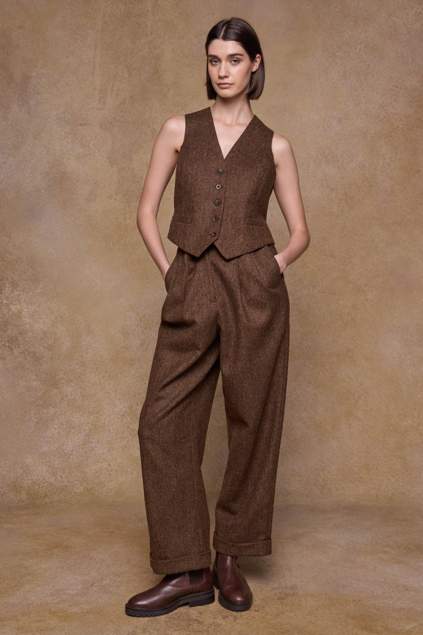 Jack Murphy Clothing - Faye Tweed Trousers - Chestnut Herringbone - Tweed