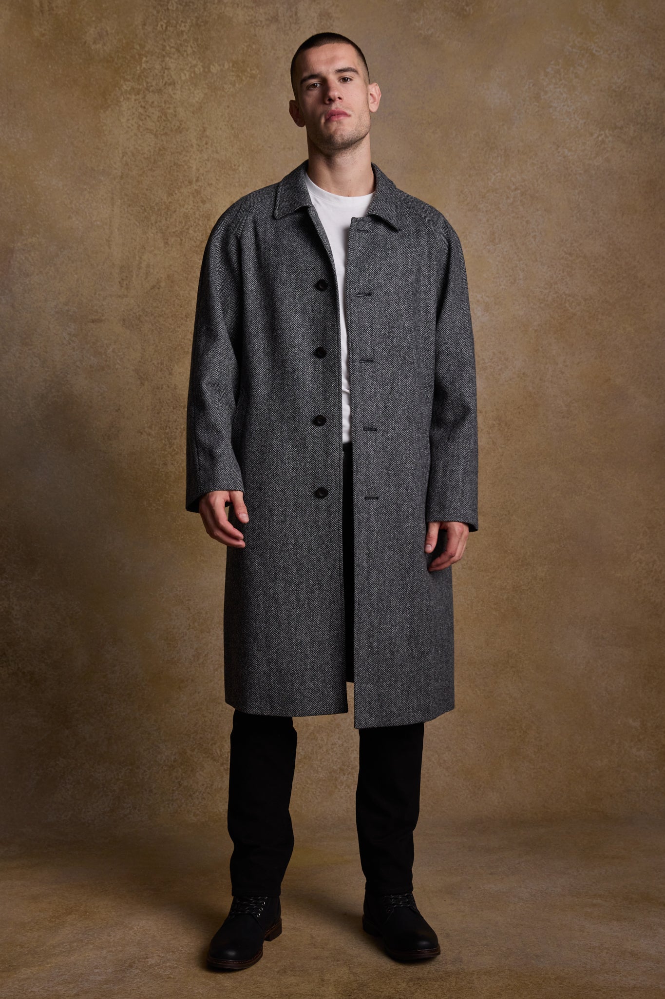 Jack Murphy Ireland - Sean Tweed Coat - Charcoal Wide Herringbone - Tweed