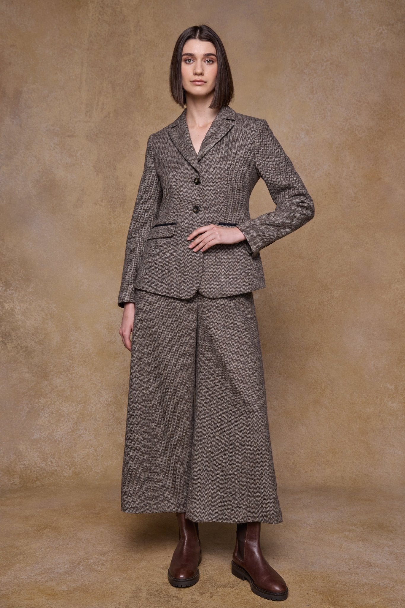 Jack Murphy Ireland - Tara Tweed Hacking Jacket - Light Tan Herringbone - Tweed