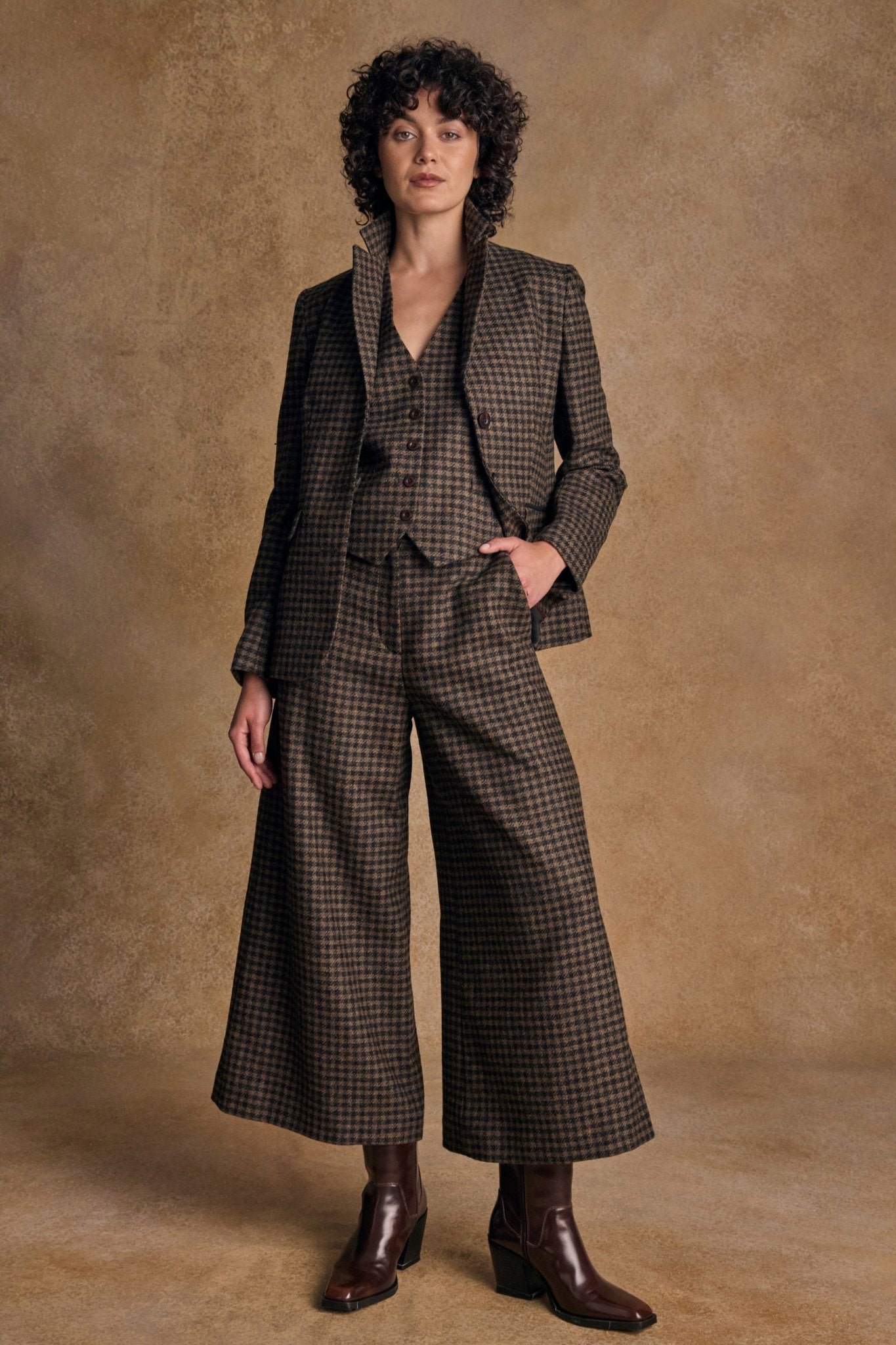 Jack Murphy Ireland - Tara Tweed Hacking Jacket - Earth Check - Tweed