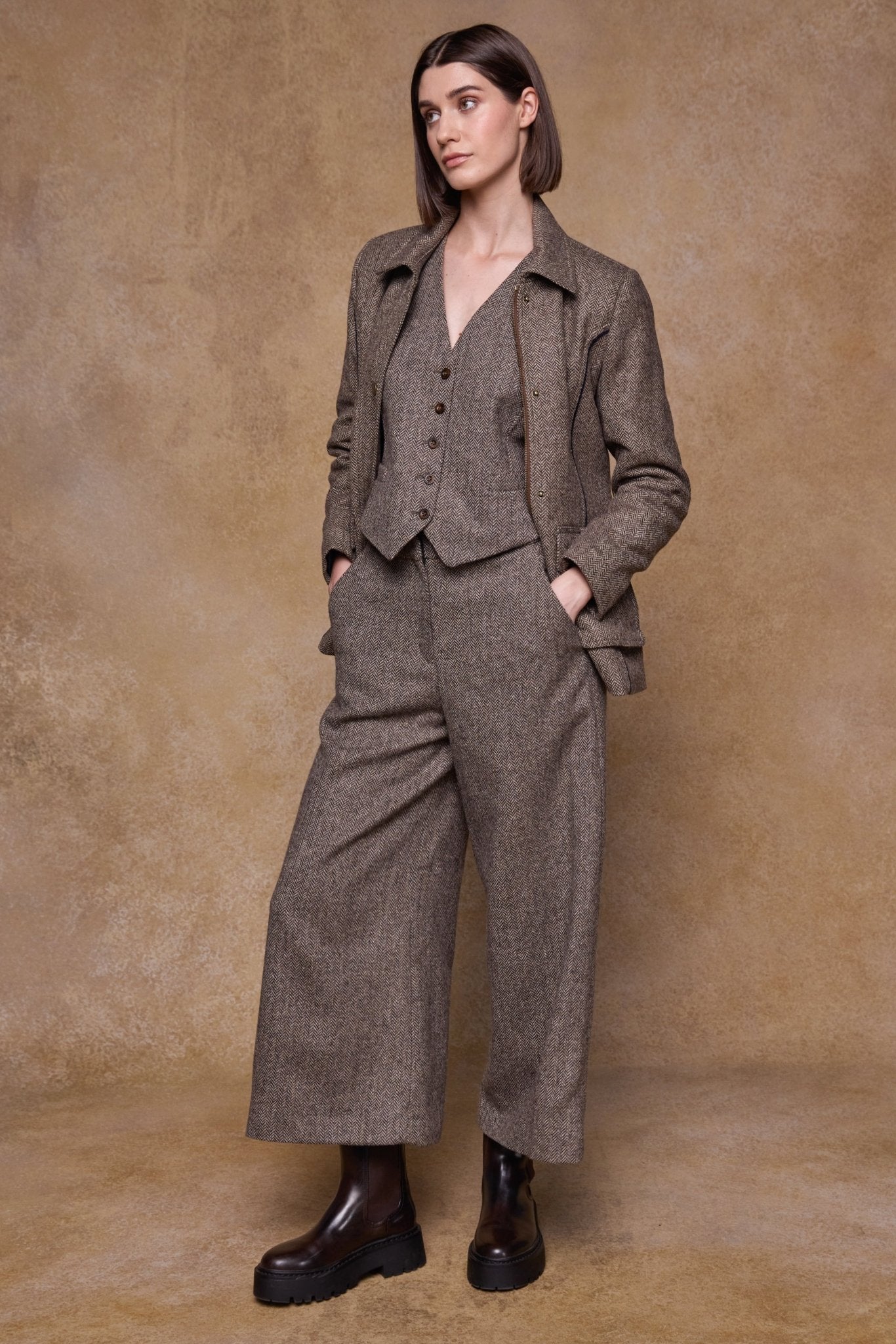 Jack Murphy Clothing - Aine Tweed Jacket - Light Tan Herringbone - Tweed
