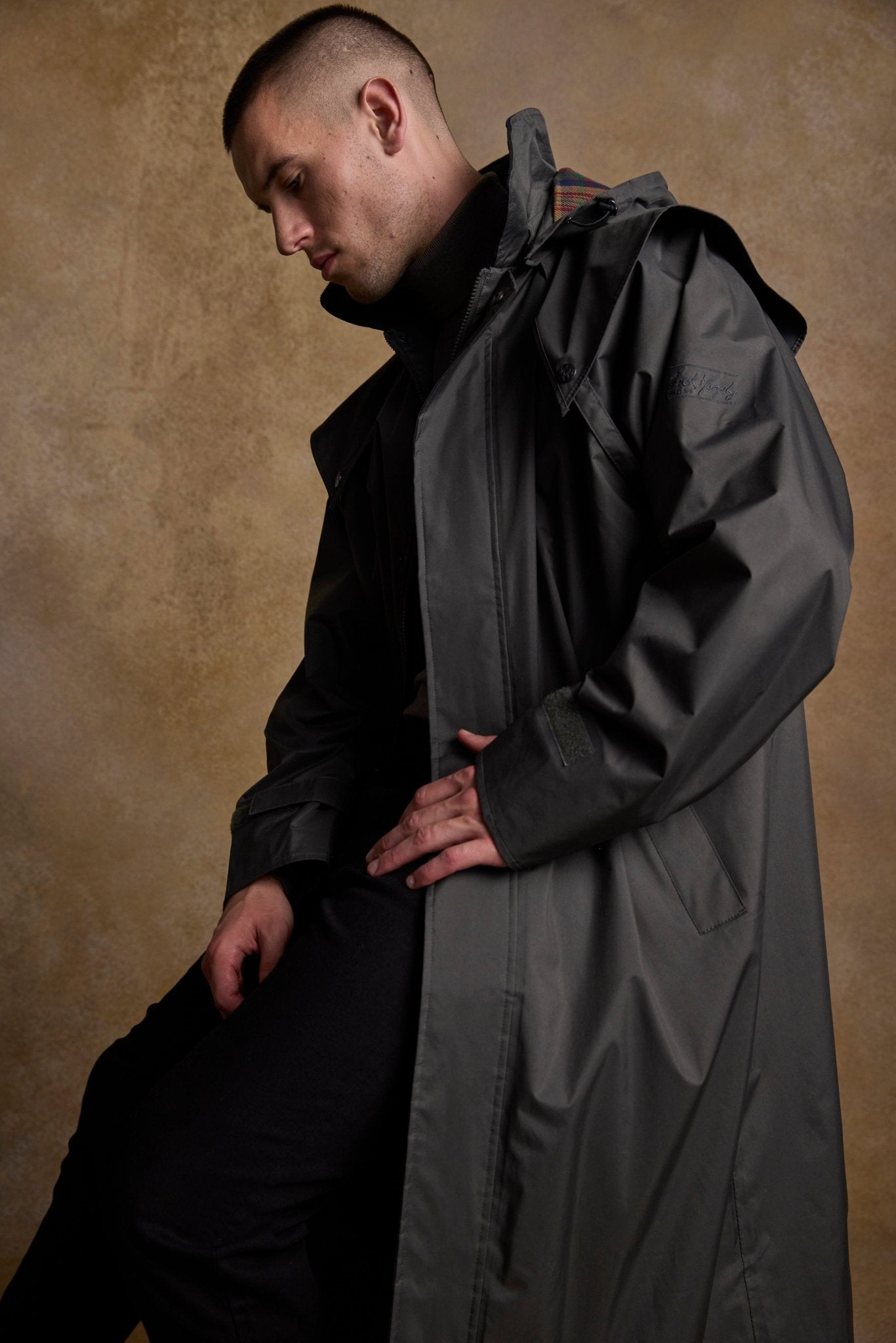 JACK MURPHY LAMBOURNE ウォータープルーフフロックコート Lambourne Waterproof Coat - Olive: Style Meets Durability