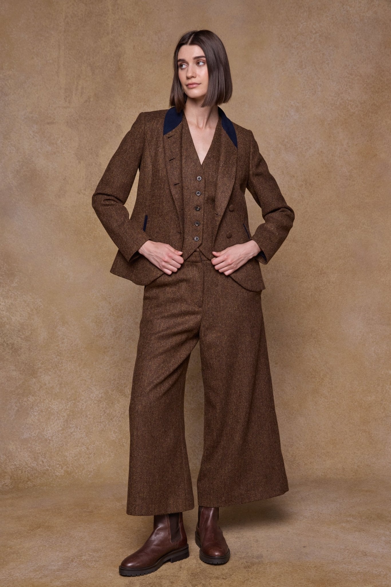 Jack Murphy Clothing - Nicole Tweed Jacket - Chestnut Herringbone - Tweed