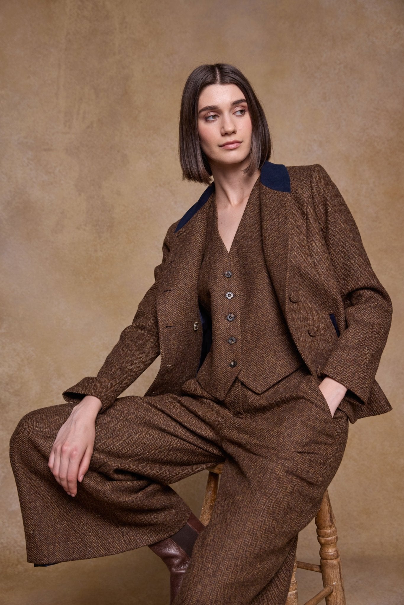 Jack Murphy Clothing - Nicole Tweed Jacket - Chestnut Herringbone - Tweed
