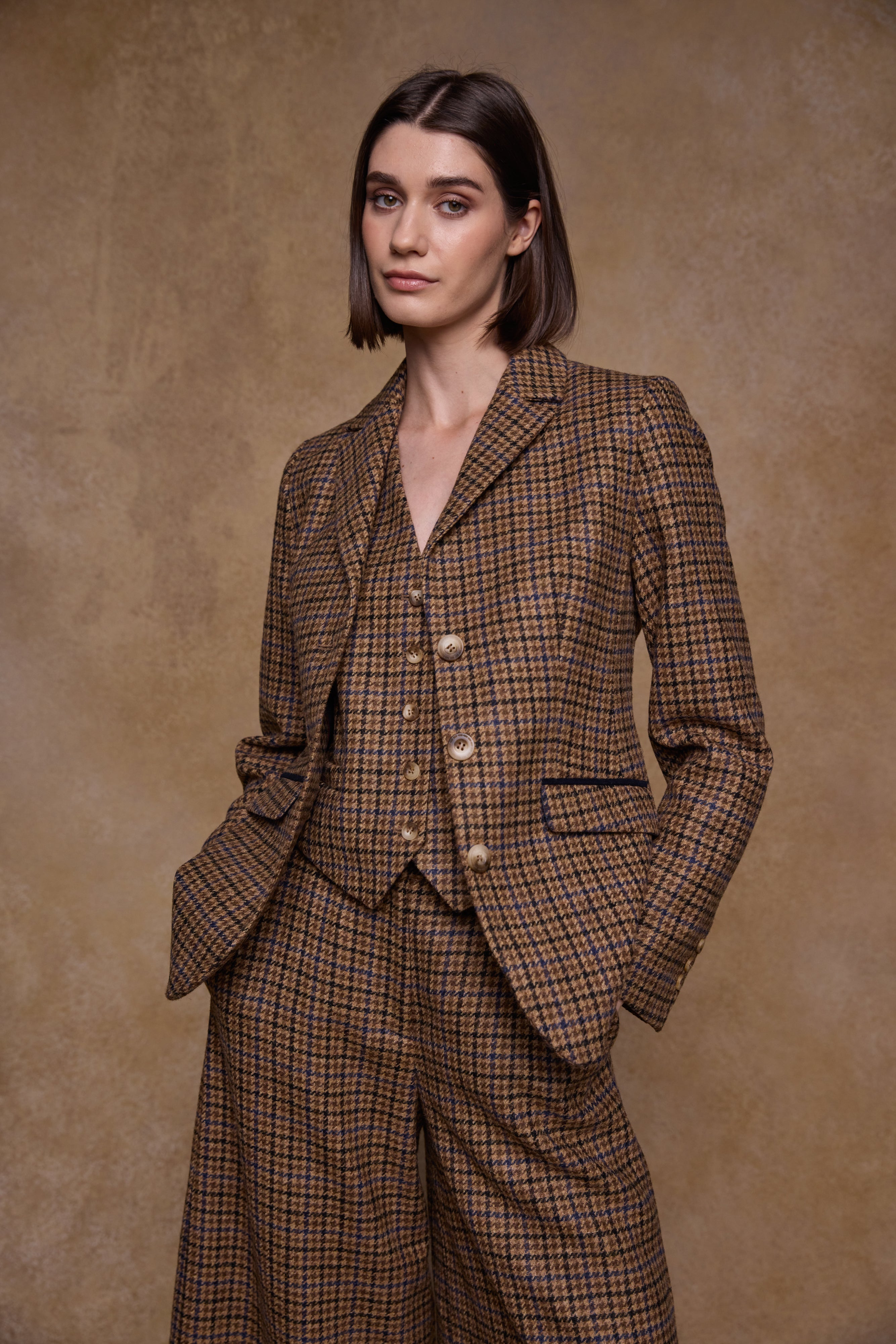 Tara Tweed Hacking Jacke – Tiefgrünes Fischgrätenmuster